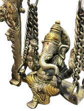 Carica l'immagine nel visualizzatore di Gallery, Statua Ganesh in ottone su altalena