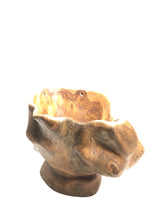 Carica l'immagine nel visualizzatore di Gallery, Svuotatasche o portavaso in Radice di Teak