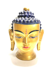 Carica l'immagine nel visualizzatore di Gallery, Statua volto di Buddha dorato
