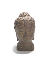 Carica l'immagine nel visualizzatore di Gallery, Statua volto di Buddha in pietra in due varianti