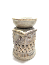 Carica l'immagine nel visualizzatore di Gallery, Bruciatore d'essenza con civetta in pietra saponaria