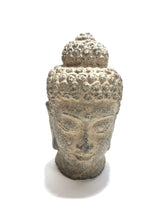 Carica l'immagine nel visualizzatore di Gallery, Statua volto di Buddha in pietra in due varianti