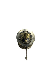 Carica l'immagine nel visualizzatore di Gallery, Mulino delle preghiere medio 26 cm in ottone, legno e pietre dure