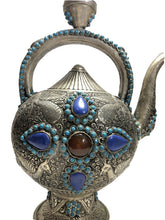 Carica l'immagine nel visualizzatore di Gallery, Teiera Tibetana in argento e pietra turchese, lapislazzuli e corniola