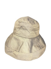 Carica l'immagine nel visualizzatore di Gallery, Cappelli in cotone indonesiano in 10 diverse colorazioni con coulisse interna