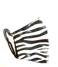 Carica l'immagine nel visualizzatore di Gallery, Mascherine in diverse fantasie