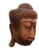Carica l'immagine nel visualizzatore di Gallery, Volto di Buddha in legno da parete