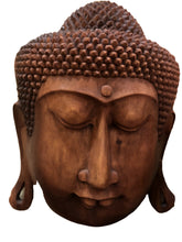 Carica l'immagine nel visualizzatore di Gallery, Volto di Buddha in legno da parete