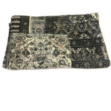 Carica l'immagine nel visualizzatore di Gallery, Sciarpe thailandesi con colori e fantasie etniche