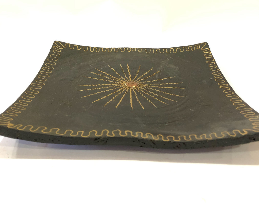 Svuotatasche etnico in legno in due colorazioni
