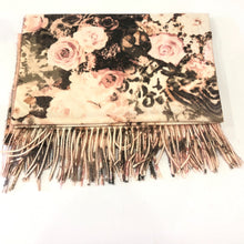 Carica l&#39;immagine nel visualizzatore di Gallery, Sciarpe thailandesi con colori e fantasie etniche
