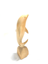 Carica l&#39;immagine nel visualizzatore di Gallery, Statua Delfino
