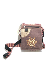 Carica l&#39;immagine nel visualizzatore di Gallery, Borsa a tracolla in tessuto marrone con simbolo del sole
