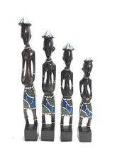 Carica l&#39;immagine nel visualizzatore di Gallery, Statue 4 omini in 4 diverse dimensioni
