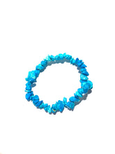 Carica l&#39;immagine nel visualizzatore di Gallery, Bracciali con schegge di pietra in 10 colorazioni e pietre diverse
