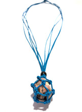 Carica l&#39;immagine nel visualizzatore di Gallery, Collana porta pietra Rodonite in cotone color azzurro
