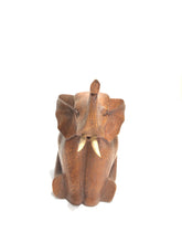 Carica l&#39;immagine nel visualizzatore di Gallery, Elefante seduto in legno
