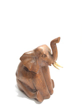 Carica l&#39;immagine nel visualizzatore di Gallery, Elefante seduto in legno
