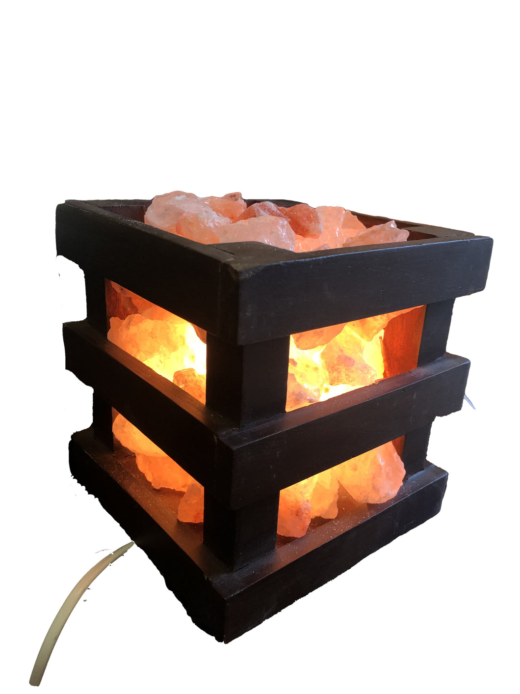 Lampada di sale himalayano con cristalli di sale e legno