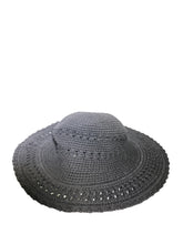 Carica l&#39;immagine nel visualizzatore di Gallery, Cappelli a uncinetto in cotone indonesiano in 12 diverse colorazioni
