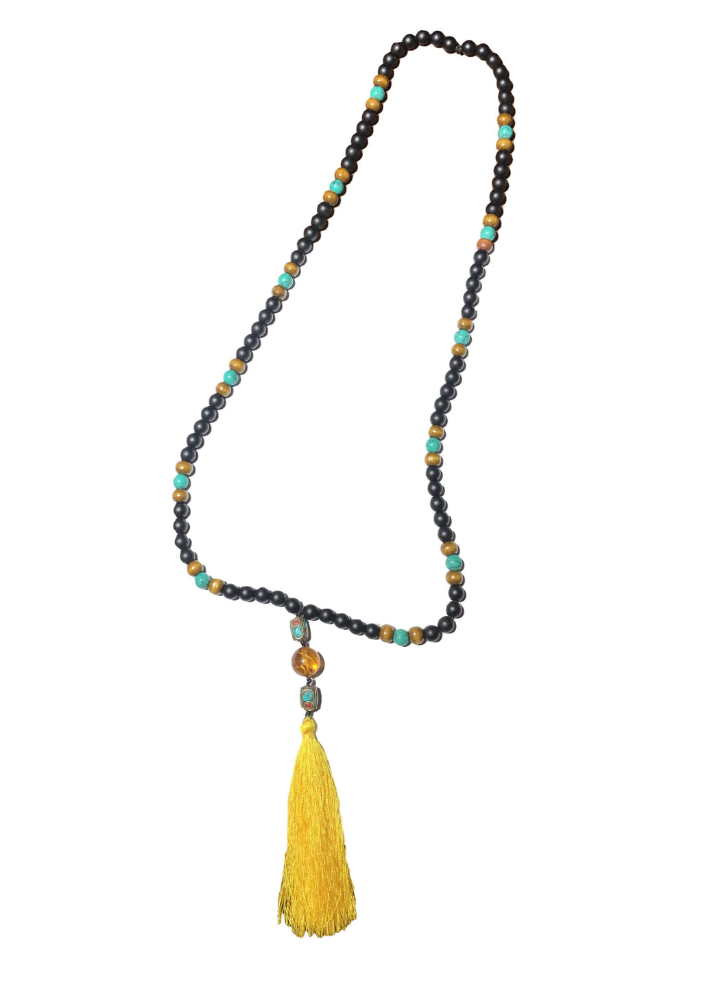 Mala Tibetano in onice, legno e turchese con ciondoli in ottone, turchese e corallo fossile con ambra