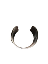 Carica l&#39;immagine nel visualizzatore di Gallery, Bracciale alla schiava in alpaca
