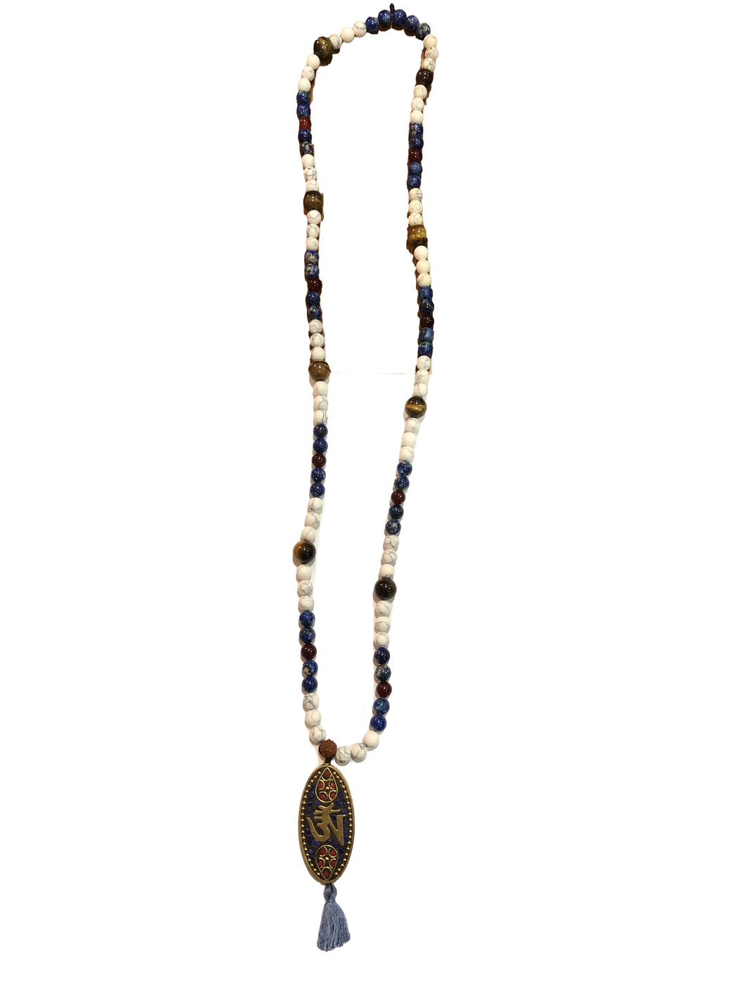 Mala Tibetano in pietre dure e occhio di tigre con ciondolo in ottone con corallo fossile e lapislazzuli con simbolo Ohm