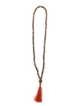 Carica l&#39;immagine nel visualizzatore di Gallery, Mala Tibetano in occhio di tigre, agata verde e argento 925 con seme di Rudra finale
