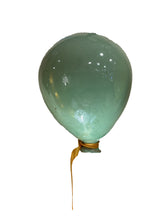 Carica l&#39;immagine nel visualizzatore di Gallery, Palloncini in ceramica da parete con foro sul retro 8 cm
