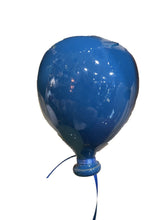 Carica l&#39;immagine nel visualizzatore di Gallery, Palloncini in ceramica da parete con foro sul retro 8 cm
