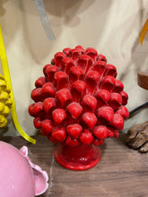 Carica l&#39;immagine nel visualizzatore di Gallery, Pigne in ceramica pugliese
