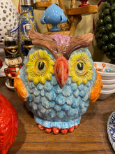 Carica l&#39;immagine nel visualizzatore di Gallery, Civetta in ceramica fatta a mano in due colori
