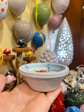 Carica l&#39;immagine nel visualizzatore di Gallery, Ciotole in ceramica dipinte a mano
