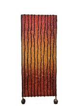 Carica l&#39;immagine nel visualizzatore di Gallery, Lampada in vetro resina in due diverse dimensioni
