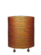 Carica l&#39;immagine nel visualizzatore di Gallery, Lampada in vetro resina
