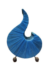 Carica l&#39;immagine nel visualizzatore di Gallery, Lampada in tessuto indonesiano in due diverse colorazioni
