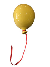 Carica l&#39;immagine nel visualizzatore di Gallery, Palloncini in ceramica da parete con foro sul retro 18 cm
